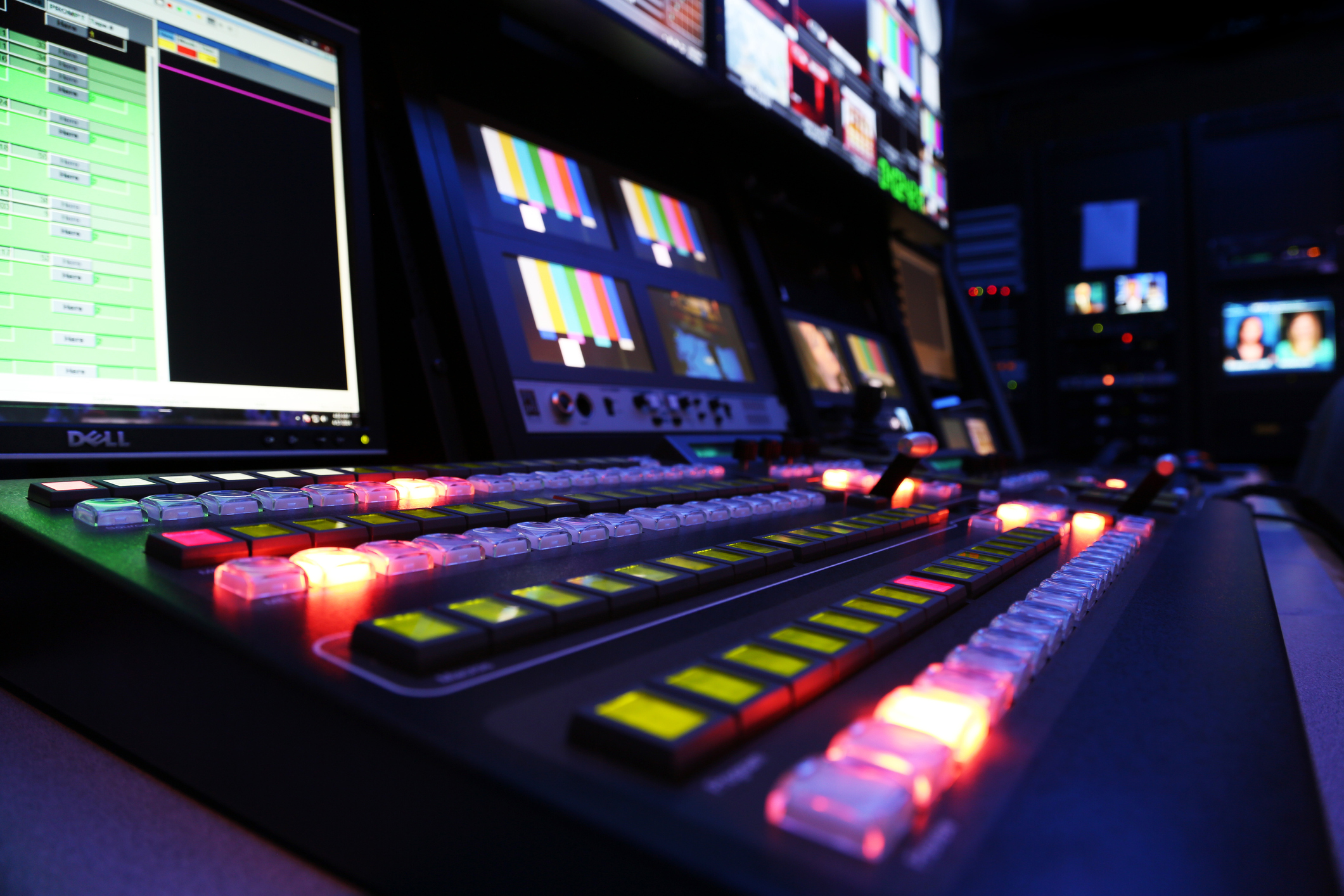 Third Circuit Halts FCC Plan To Deregulate Broadcast Ownership Rules third-circuit-halts-fcc-plan-to-deregulate-broadcast-ownership-rules
